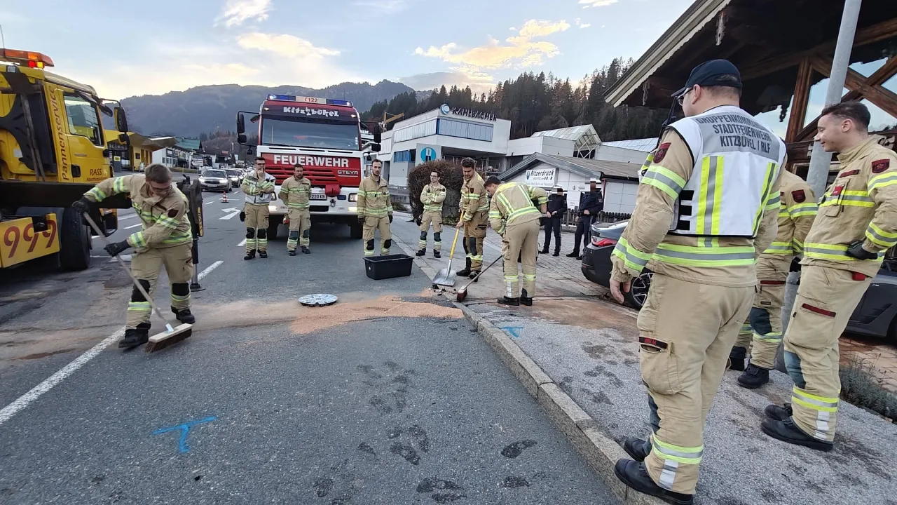 2025_11_15_verkehrsunfall_kitz_1_8.jpg