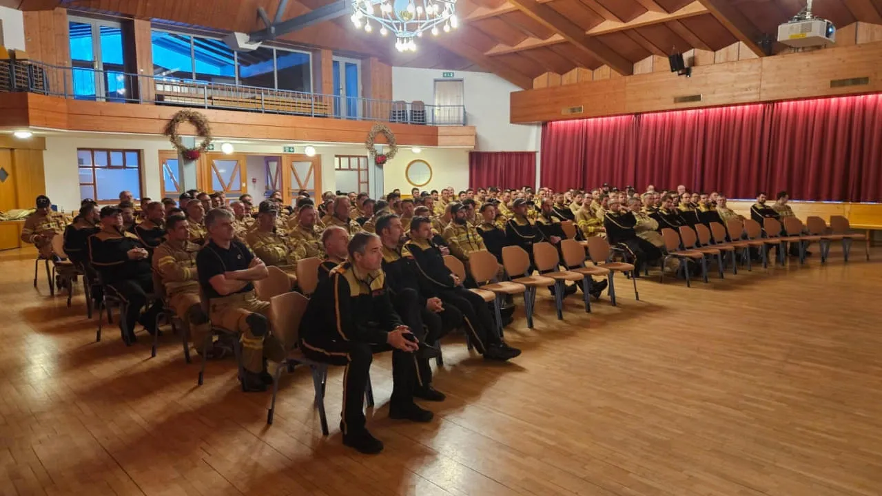 Bezirksschulung-Fuehrungskraefte-