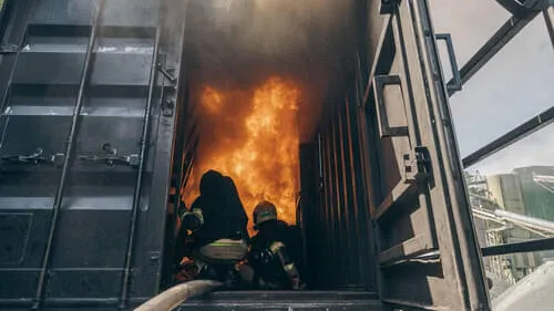 Schulung-Brandcontainer-in-Oberndorf